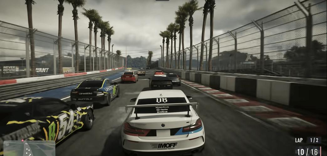 在《GTA6》的游戏中，抢车已经不能像过去那样简单粗暴了